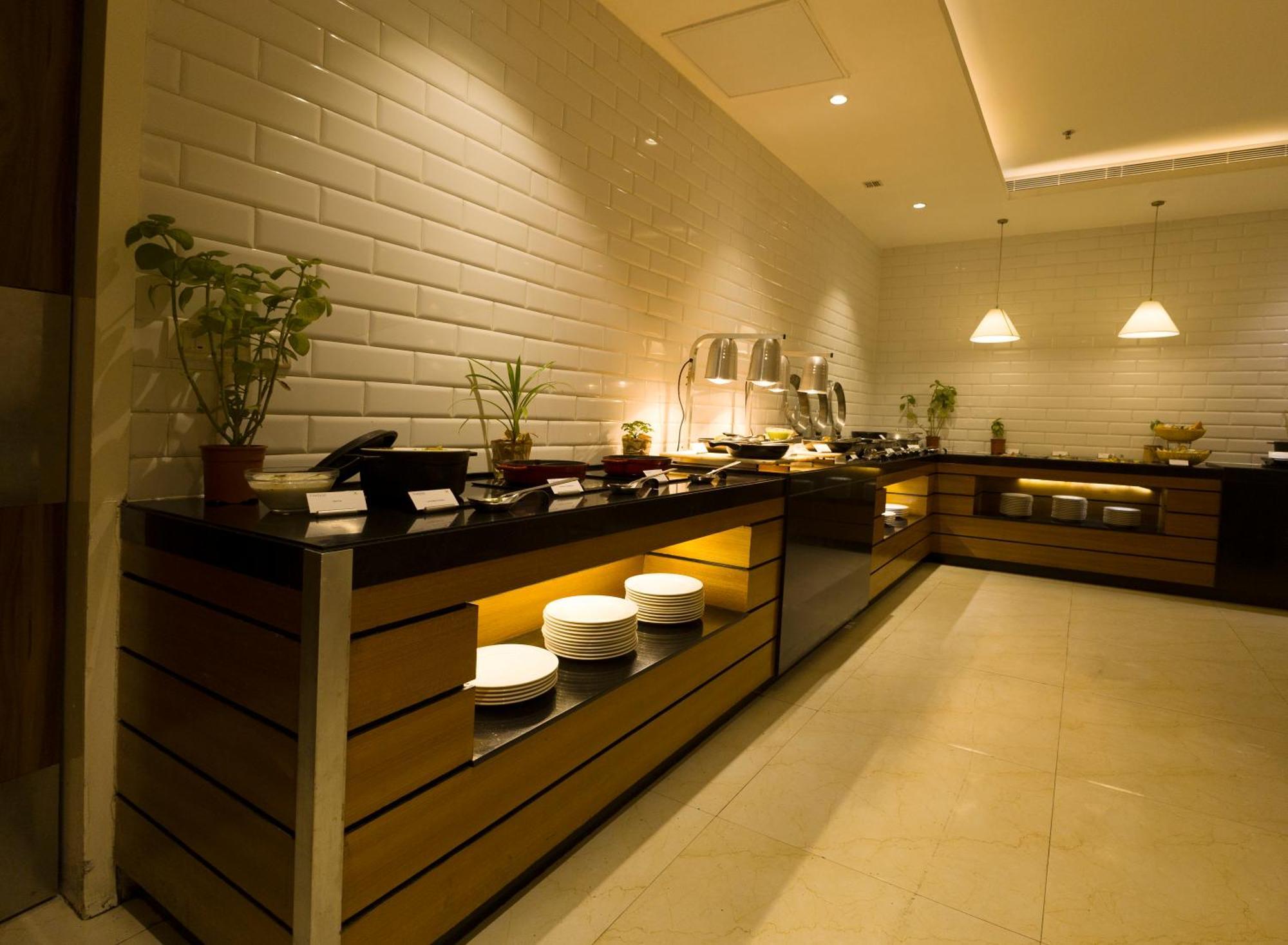 แฟร์ฟิลด์ บาย แมริออท ปูเน่ ขราทิ Hotel ภายนอก รูปภาพ